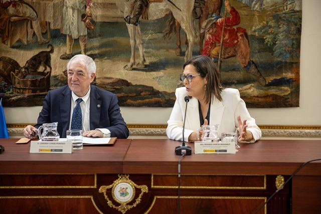 La reforma del artículo 49 de la Constitución reúne en el CEPC a Félix Bolaños y Cándido Conde-Pumpido